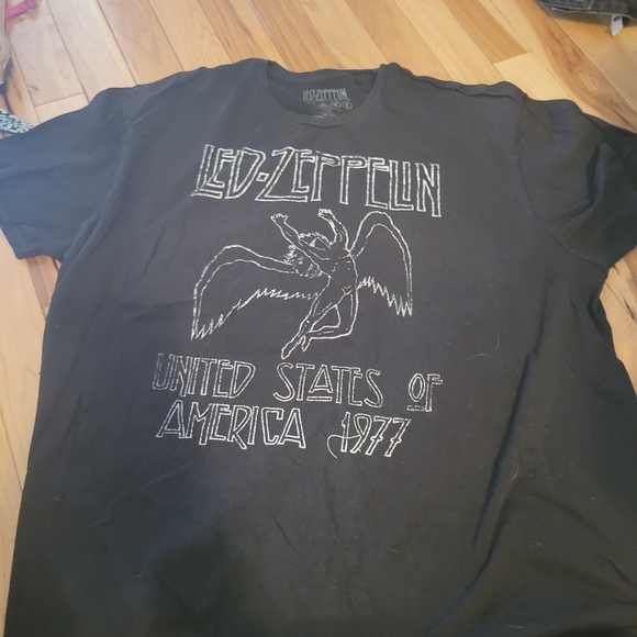 Other - Black Graphic T-Shirt